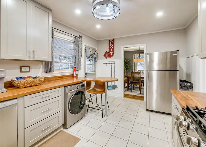 Updated + Inviting! North Macon Home Near Dtwn