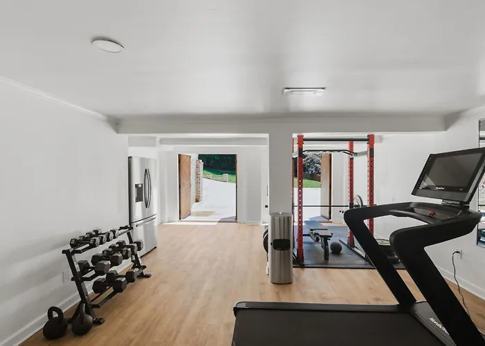 Ingleside Luxury Home - 4Br - Office - Gym